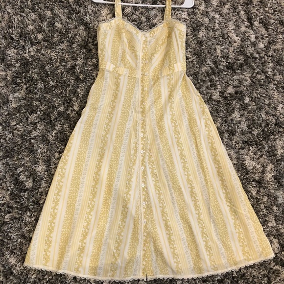 👗NWOT Reformation Sandalwood Dress in Clara Yellow Size 4 - Picture 3 of 12